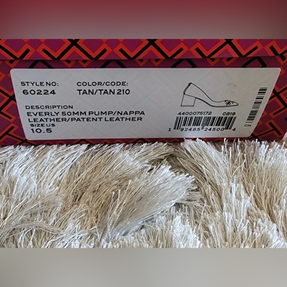 Tory Burch brown/camel low block heels - Picture 6 of 6